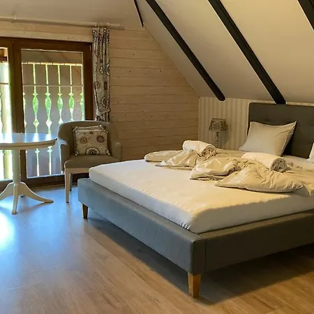 ゲストハウス Csodaszarvas Panzio Es Tajpark