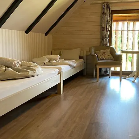 ゲストハウス Csodaszarvas Panzio Es Tajpark 3*