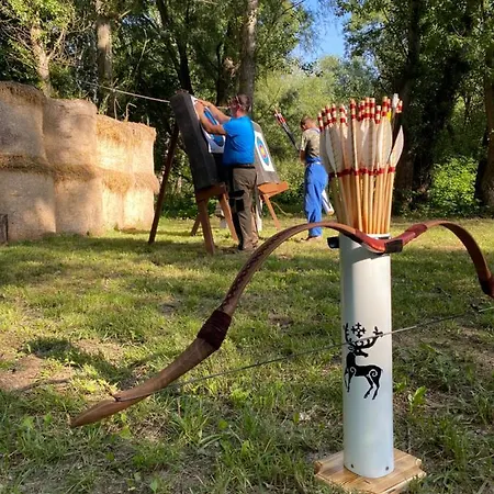 Csodaszarvas Panzio Es Tajpark ゲストハウス 3*