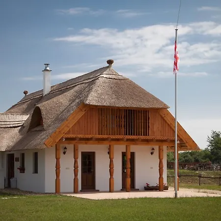 Csodaszarvas Tajpark Es Vendeghazak Rabahidveg