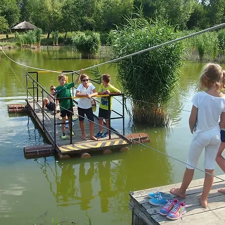 Csodaszarvas Panzio Es Tajpark