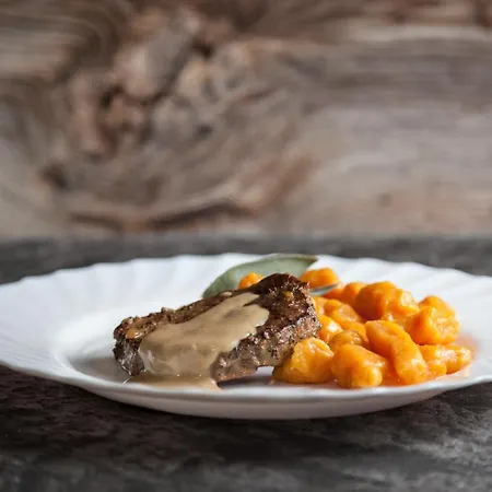 ゲストハウス Csodaszarvas Panzio Es Tajpark 3*