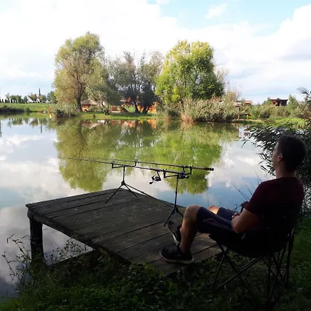 Csodaszarvas Tájpark és 3* Rabahidveg