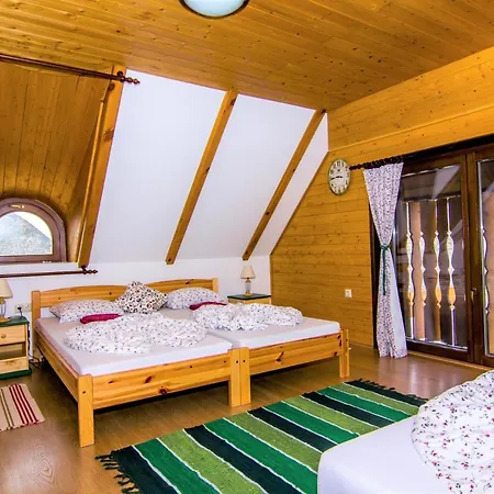 Csodaszarvas Panzio Es Tajpark ゲストハウス