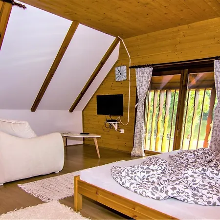 Csodaszarvas Panzio Es Tajpark