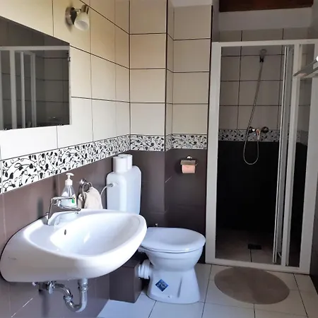 ゲストハウス Csodaszarvas Panzio Es Tajpark Rábahidvég